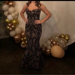 Windsor Elegant Black Lace Gown